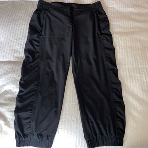 Athleta Cropped Jogger